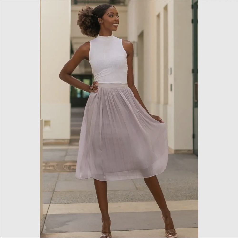Elegant silver Midi Skirt - Picture 2 of 2